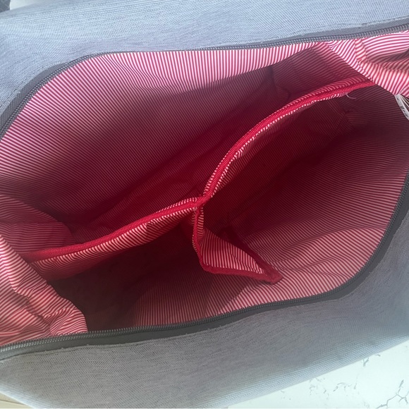 Herschel Strand diaper bag - Picture 8 of 10